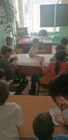 Выпуск стенгазеты с учащимися 1 - 4 классов 