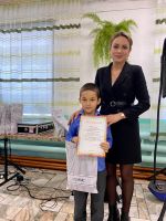 Вручение благодарностей за участие у конкурсе