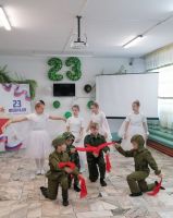 Торжественная линейка День защитника Отечества 