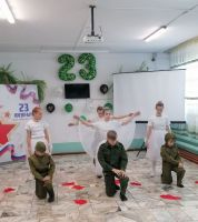 Торжественная линейка День защитника Отечества 